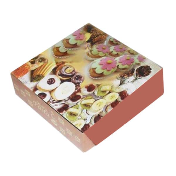 Kuru pasta kutusu 1000 gr’lık 22×21,5×6 cm ebatta, 100 adetli pakette, ürün gıdayla temasa uygun kartondan üretilmiştir